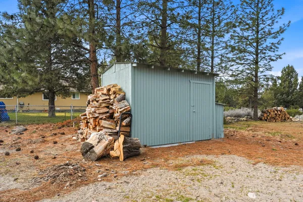 $449,900 | 15617 Sherwood Road, Weed, CA 96094