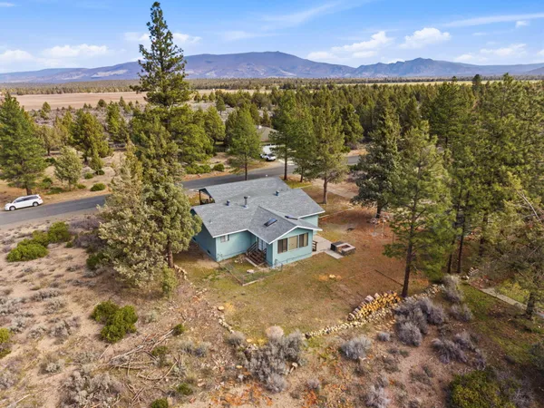 $449,900 | 15617 Sherwood Road, Weed, CA 96094