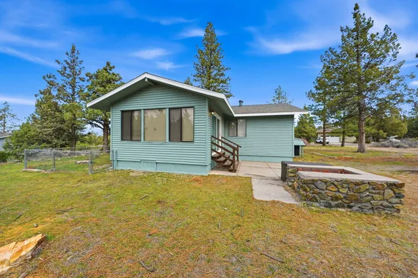$449,900 | 15617 Sherwood Road, Weed, CA 96094