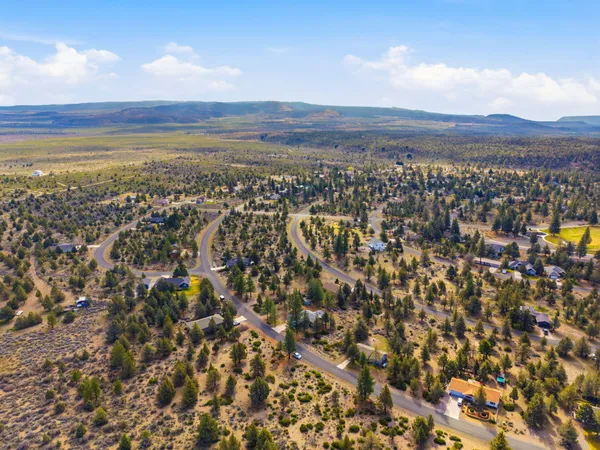 $449,900 | 15617 Sherwood Road, Weed, CA 96094