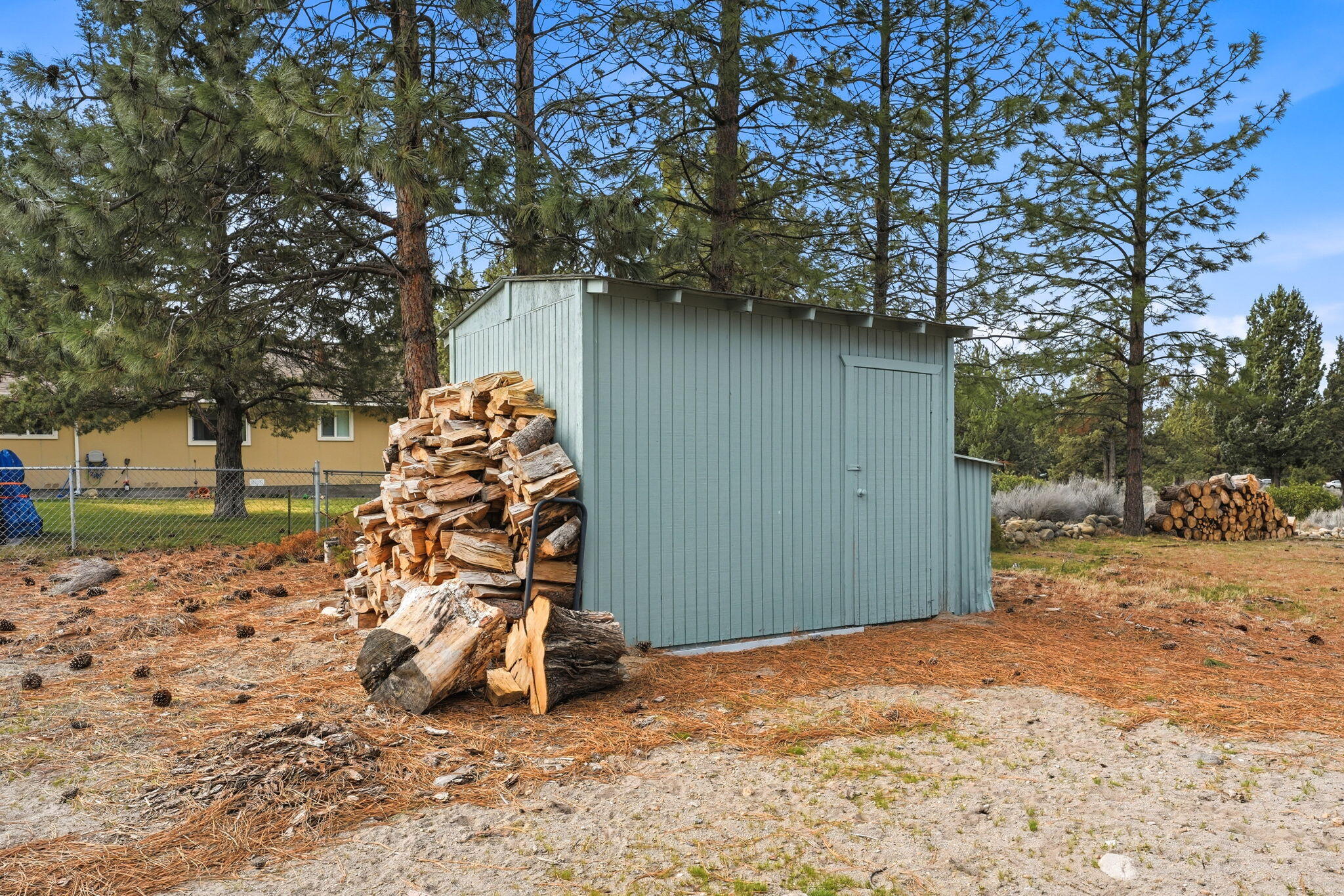 15617 Sherwood Road Weed, CA 96094 - Photo 46 of 58 12-web-or-mls-IMG-12