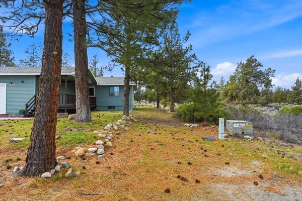 $440,000 | 15617 Sherwood Road, Weed, CA 96094
