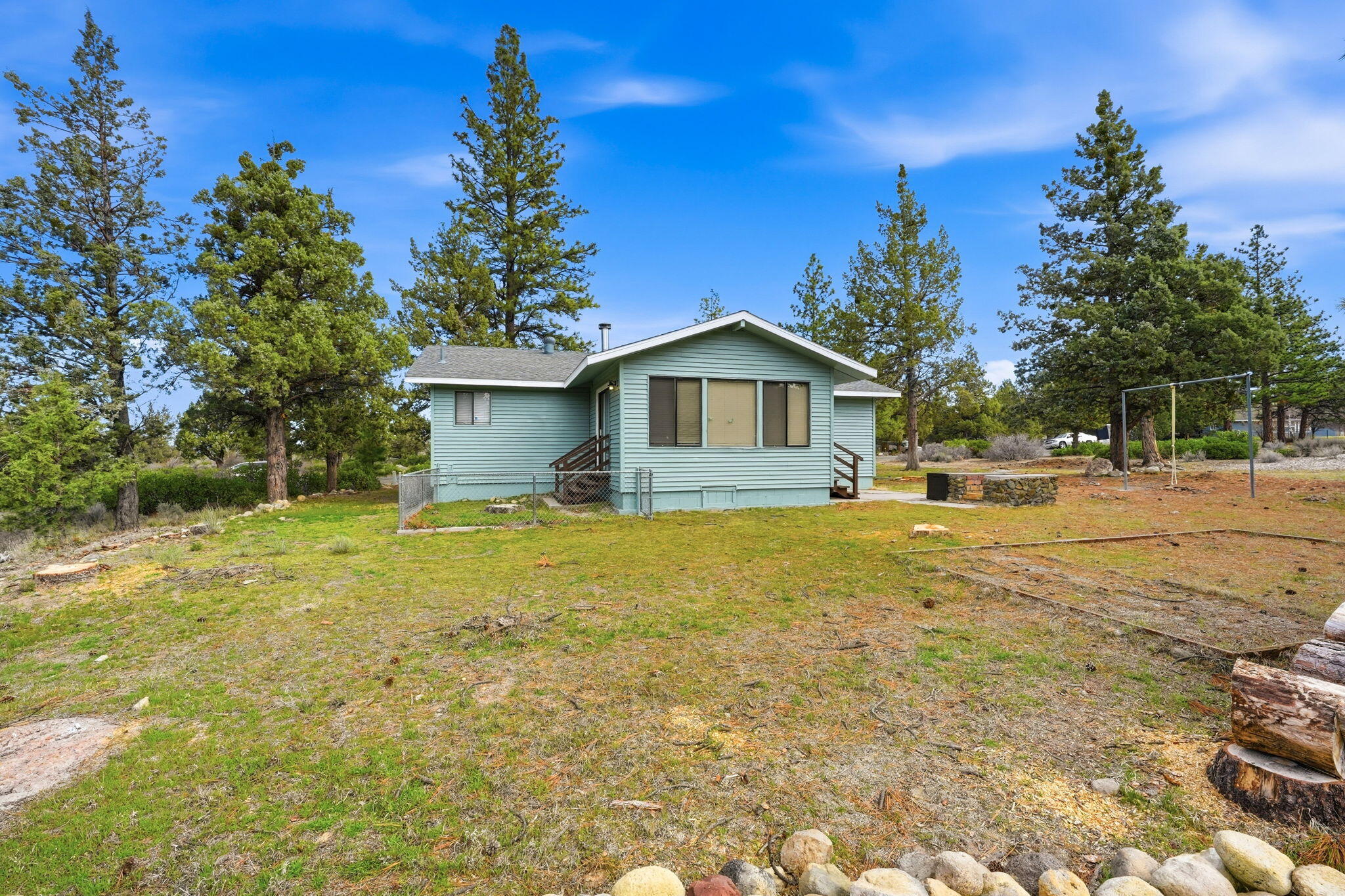 15617 Sherwood Road Weed, CA 96094 - Photo 7 of 24 7-web-or-mls-IMG-7