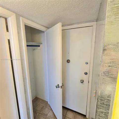 $429,000 | 5 Island Avenue, Unit 5A, Miami Beach, FL 33139