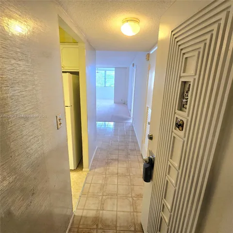 $429,000 | 5 Island Avenue, Unit 5A, Miami Beach, FL 33139