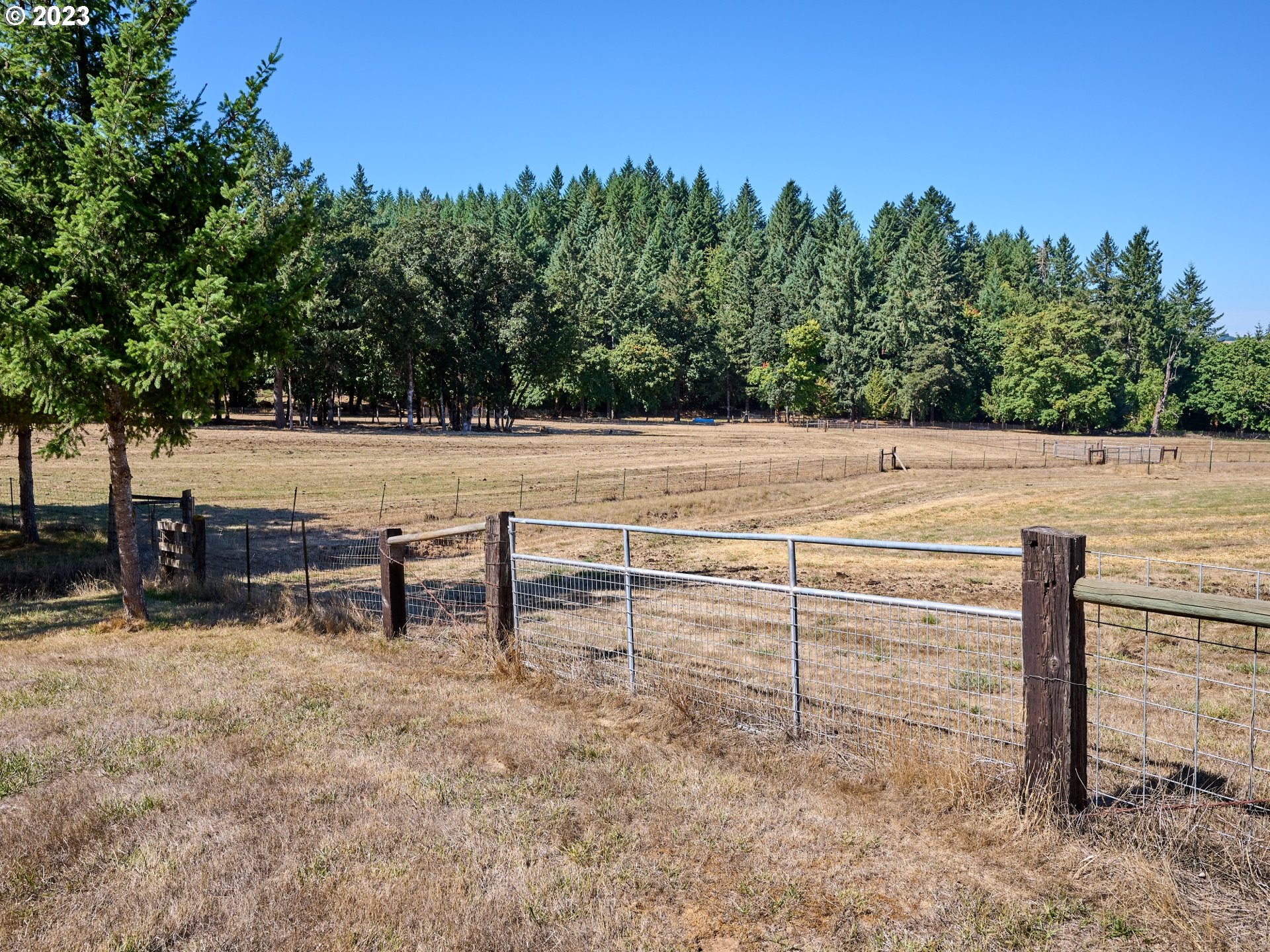 15360 May Road Dallas, OR 97338 - Photo 47 of 48 a view of outdoor space with seating area
