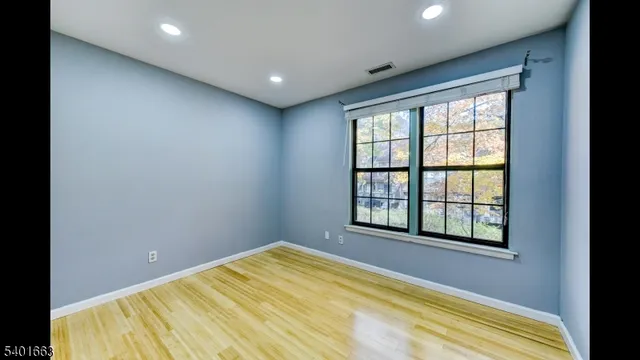 $3,500 | 21 Plymouth Alley, Unit F, West Milford, NJ 07480