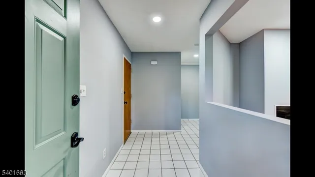 $3,500 | 21 Plymouth Alley, Unit F, West Milford, NJ 07480