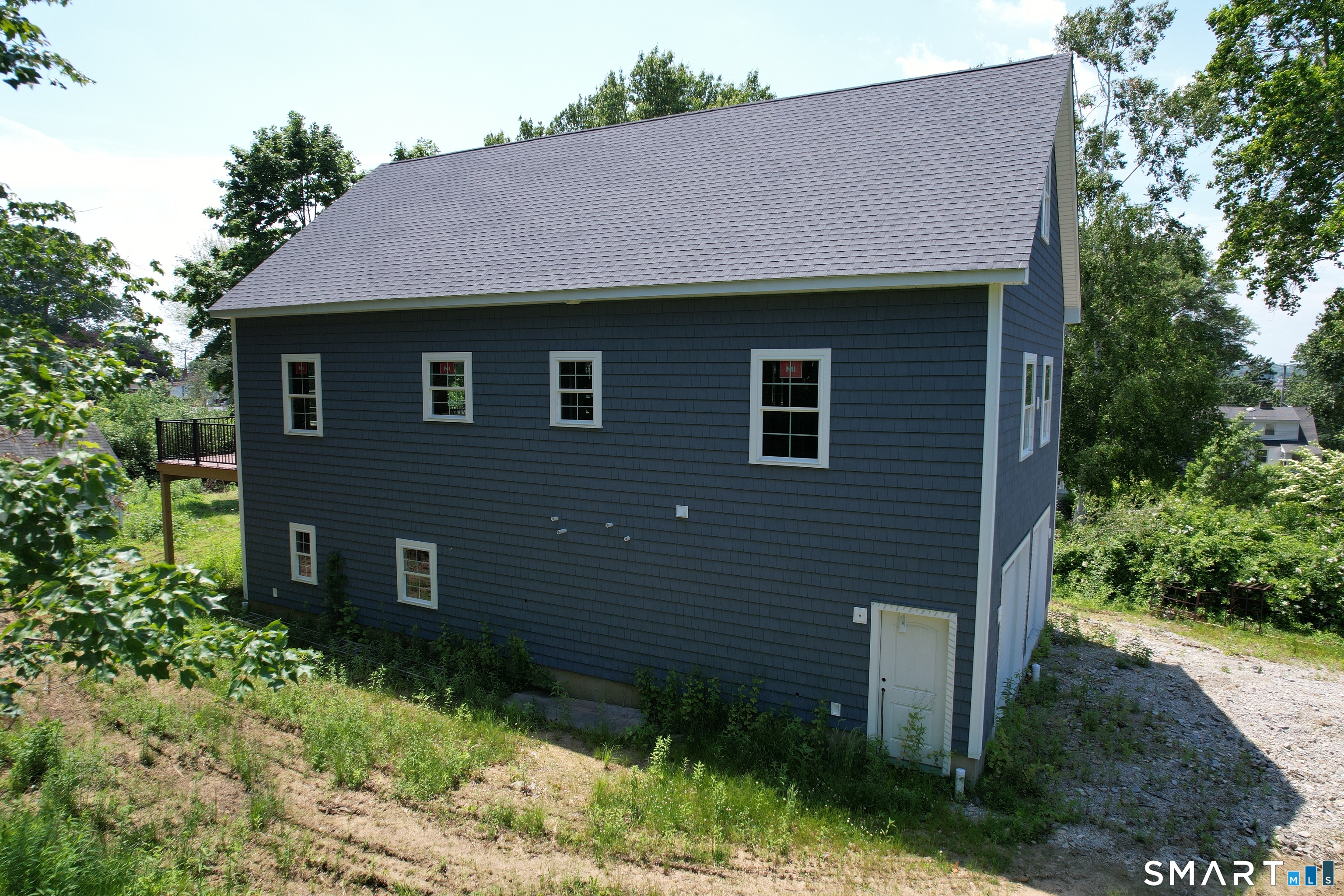 7 Larson Street Waterford, CT 06385 - Photo 8 of 23