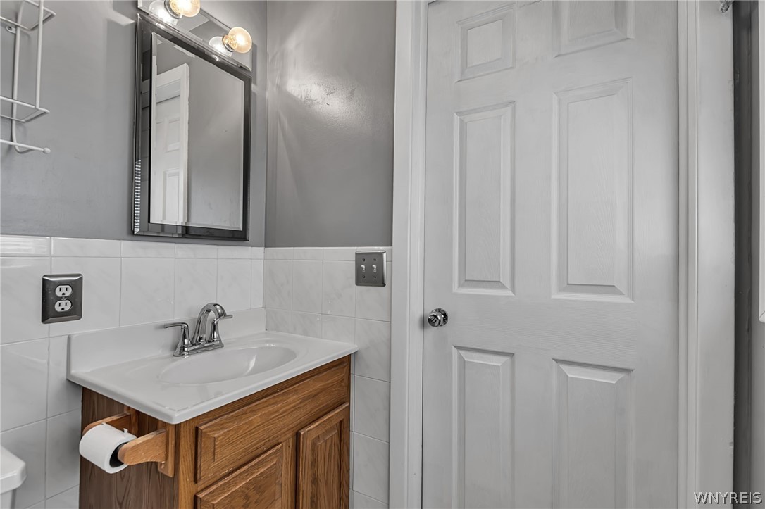 123 Delta Road Amherst, NY 14226 - Photo 40 of 47