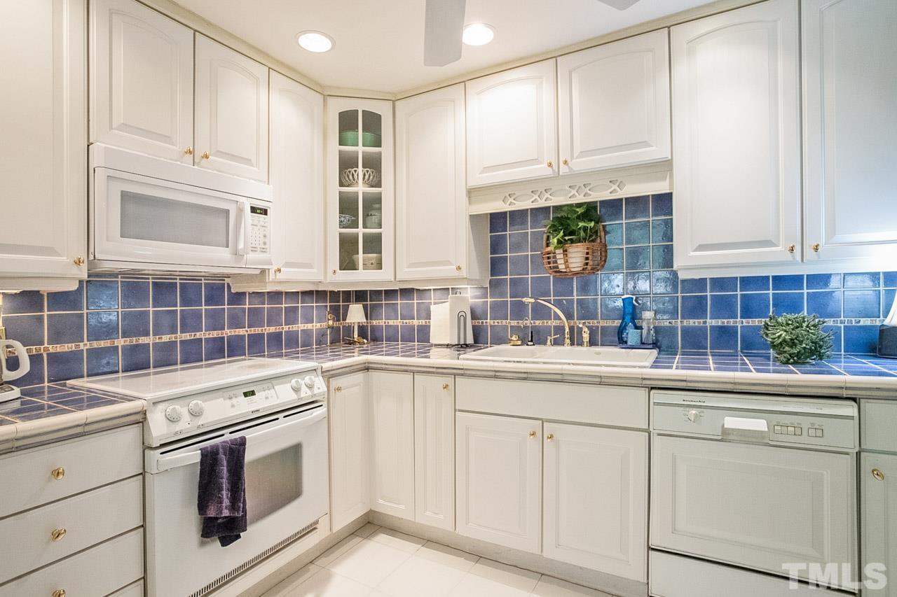 5805 Branchwood Road Raleigh, NC 27609 - Photo 8 of 22 Gallery Image 8