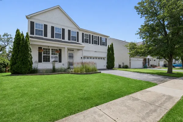 $365,000 | 879 Sioux Drive, Round Lake Heights, IL 60073