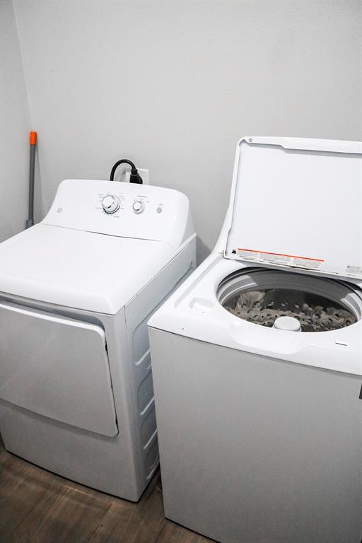 997 Ovilla Road Waxahachie, TX 75167 - Photo 17 of 32 Guest house Laundry