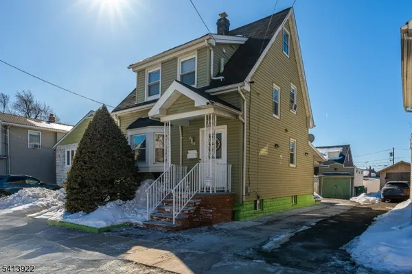 $445,000 | 828 Allen Street, Linden, NJ 07036