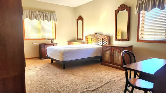 $280,000 | 18440 Pine Lake Drive, Unit 1, Tinley Park, IL 60477