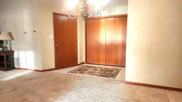 $280,000 | 18440 Pine Lake Drive, Unit 1, Tinley Park, IL 60477