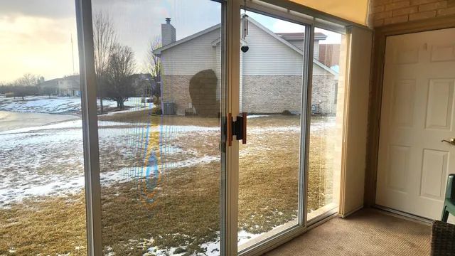 $280,000 | 18440 Pine Lake Drive, Unit 1, Tinley Park, IL 60477