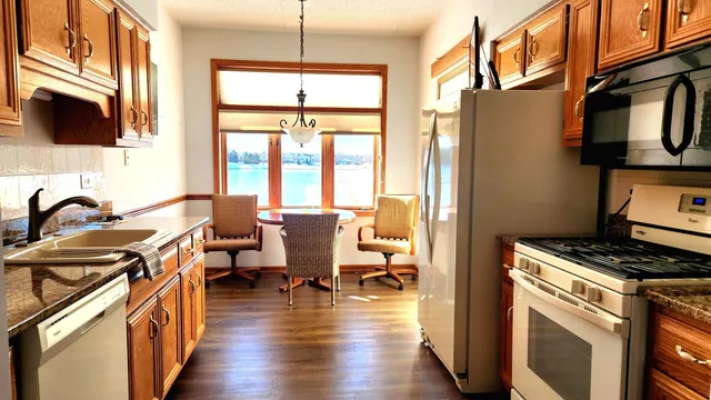 $280,000 | 18440 Pine Lake Drive, Unit 1, Tinley Park, IL 60477