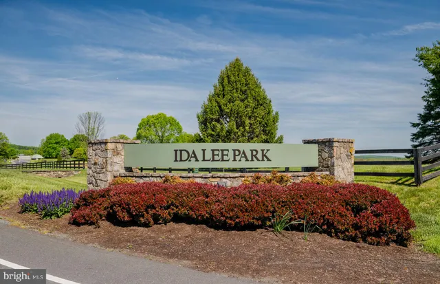 $1,099,990 | 42704 Cattail Crk Drive, Leesburg, VA 20176