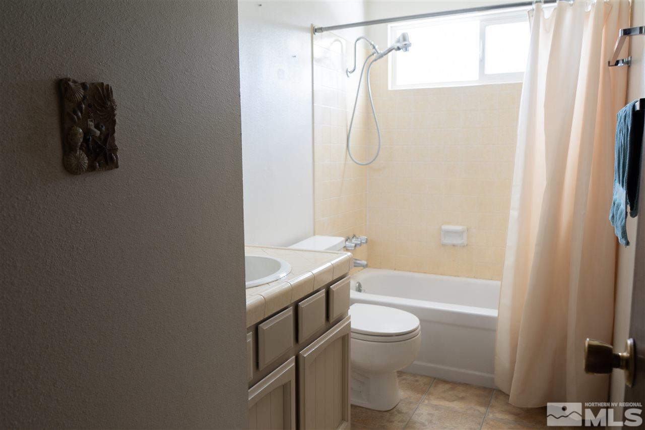 3025 Everett Drive Reno, NV 89503 - Photo 8 of 23 Photo 8