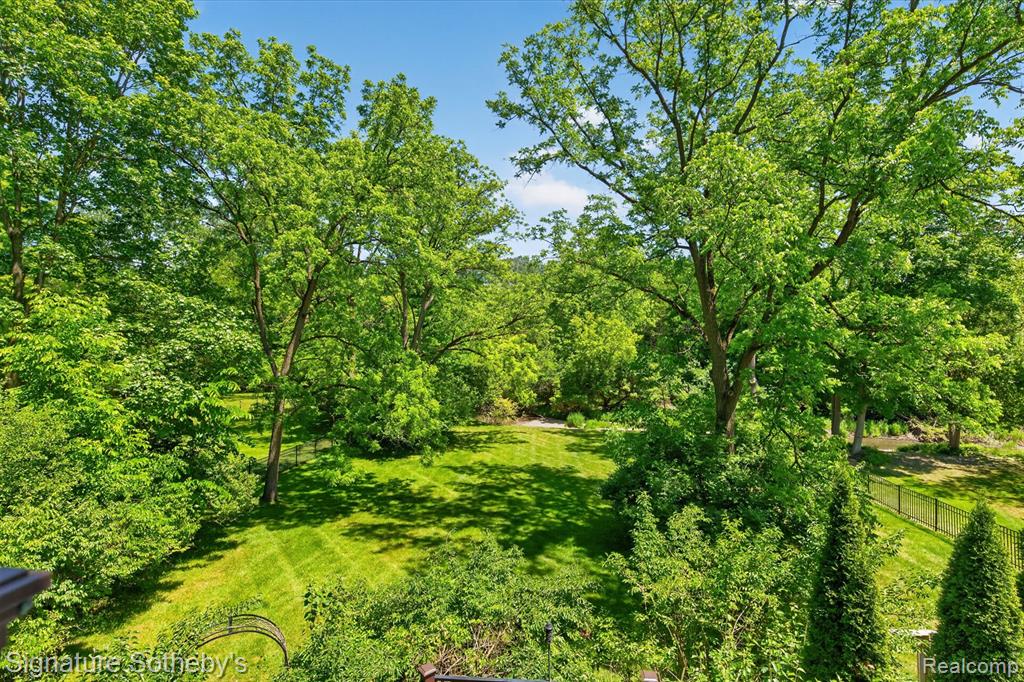 30650 Lahser Road Beverly Hills, MI 48025 - Photo 9 of 93
