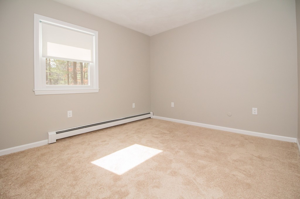 283 Kelly Road Northbridge, MA 01534 - Photo 20 of 26