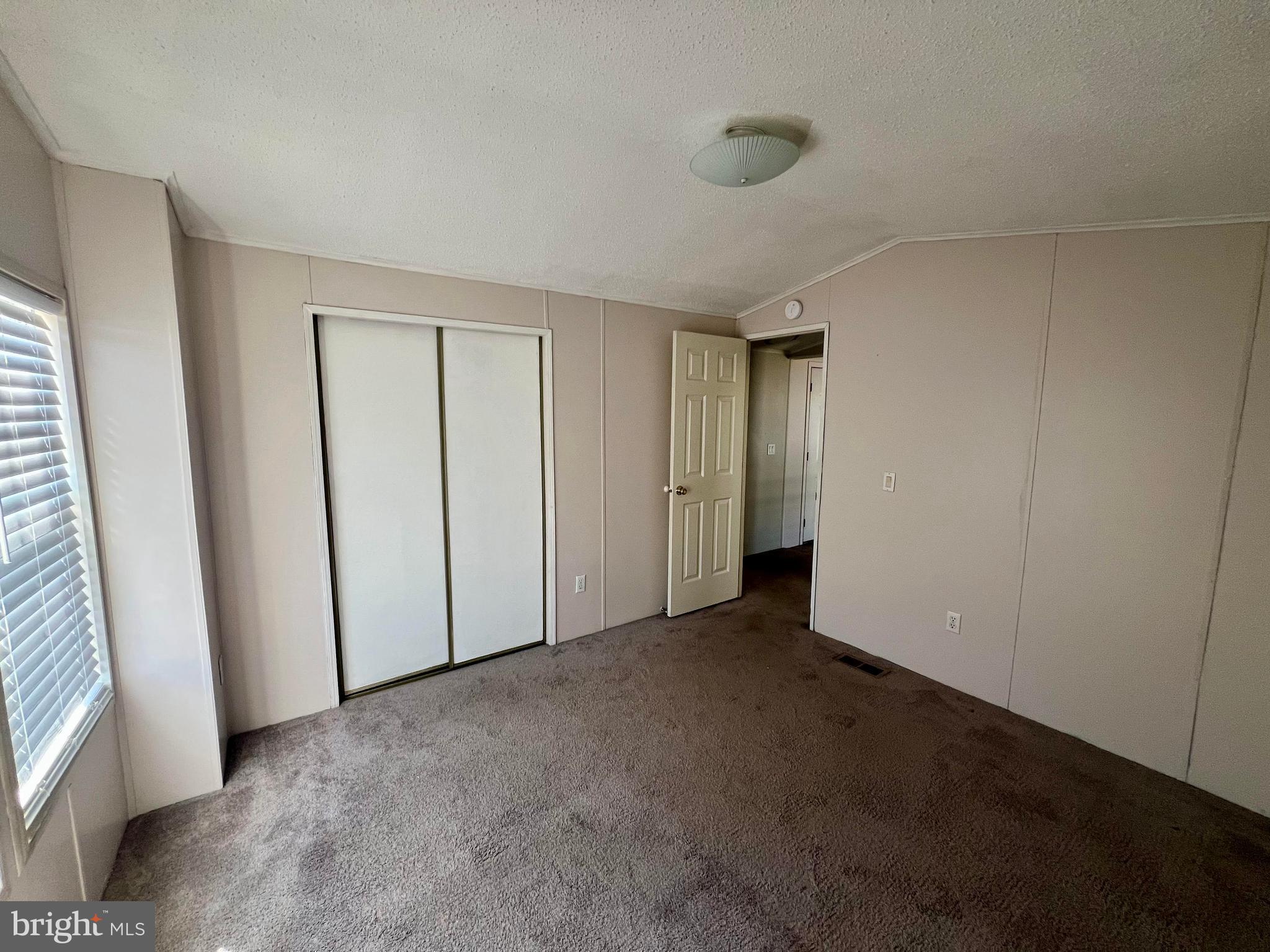 768 East Garden Road, Unit 14 Vineland, NJ 08360 - Photo 23 of 33 a view of empty room