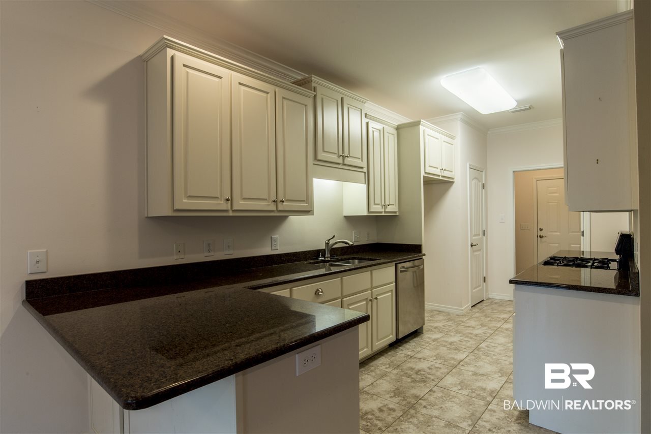 204 Divot Loop Fairhope, AL 36532 - Photo 8 of 27