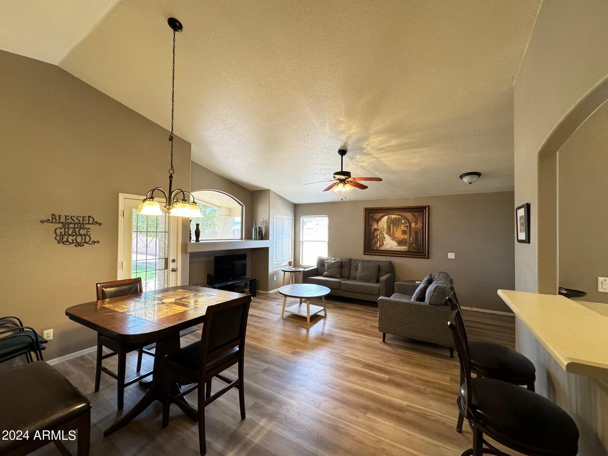 13314 West Mauna Loa Lane Surprise, AZ 85379 - Photo 4 of 13 IMG_3756