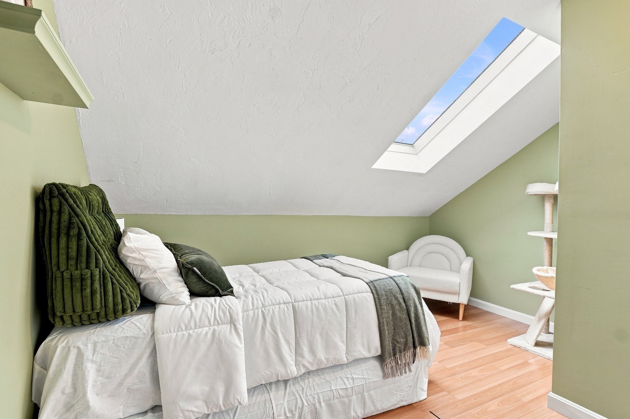 91 R Chase Avenue, Unit 3 Webster, MA 01570 - Photo 11 of 18 Gallery Image 11