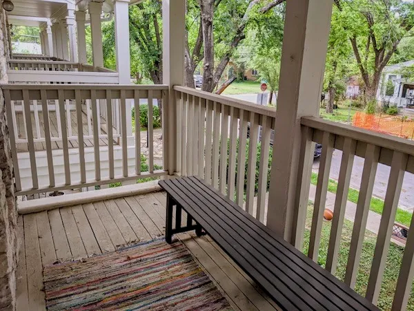$2,300 | 639 West 31st 1/2 Street, Austin, TX 78705