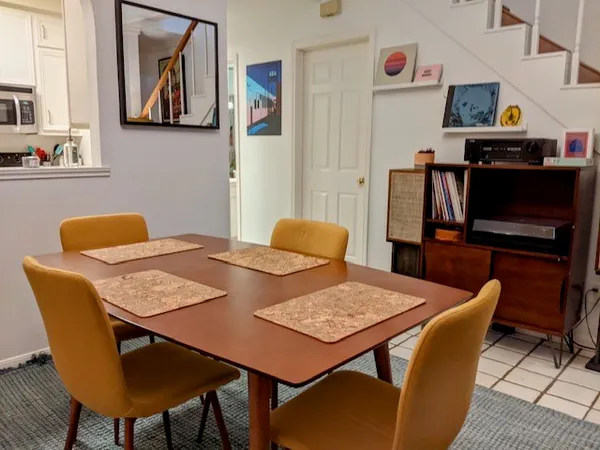 $2,300 | 639 West 31st 1/2 Street, Austin, TX 78705