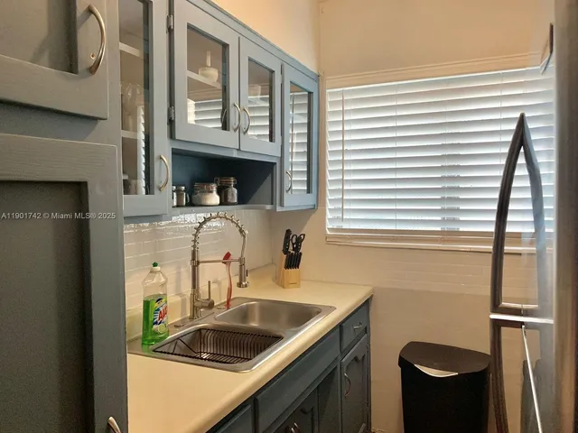 $2,500 | 825 Euclid Avenue, Unit 3, Miami Beach, FL 33139