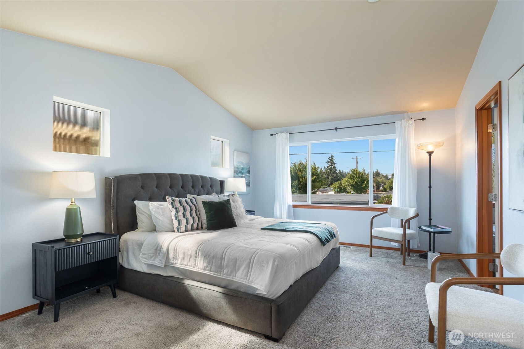 18208 2nd Place West, Unit B Bothell, WA 98012 - Photo 17 of 38