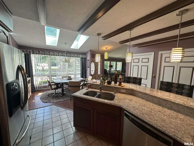 $377,000 | 2381 Logan Street, Murphysboro, IL 62966