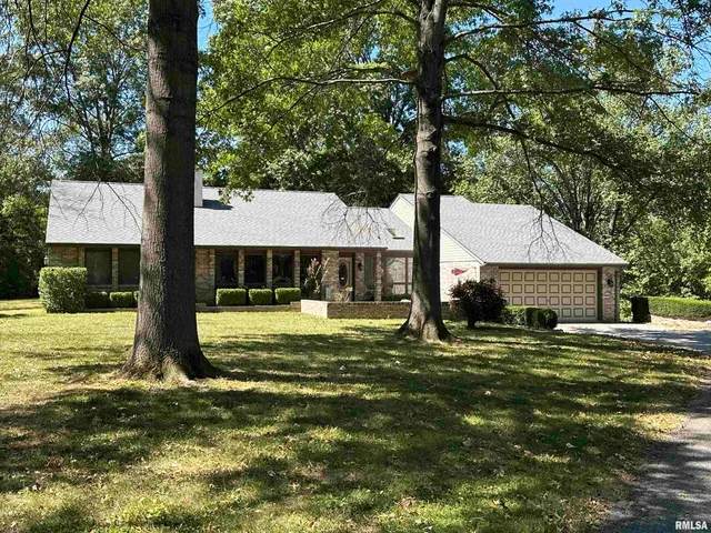 $377,000 | 2381 Logan Street, Murphysboro, IL 62966