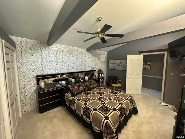 $377,000 | 2381 Logan Street, Murphysboro, IL 62966