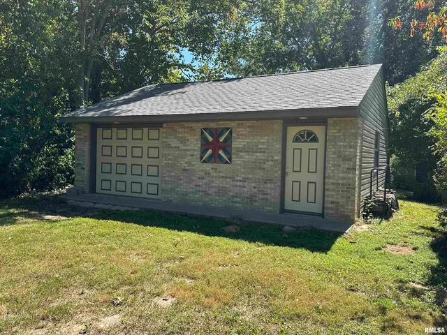 $377,000 | 2381 Logan Street, Murphysboro, IL 62966