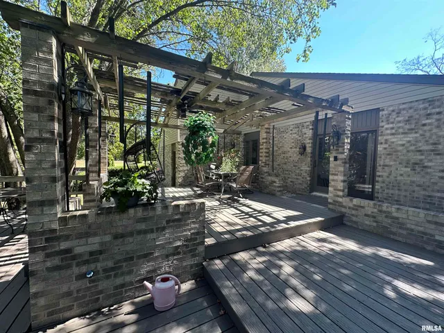 $377,000 | 2381 Logan Street, Murphysboro, IL 62966