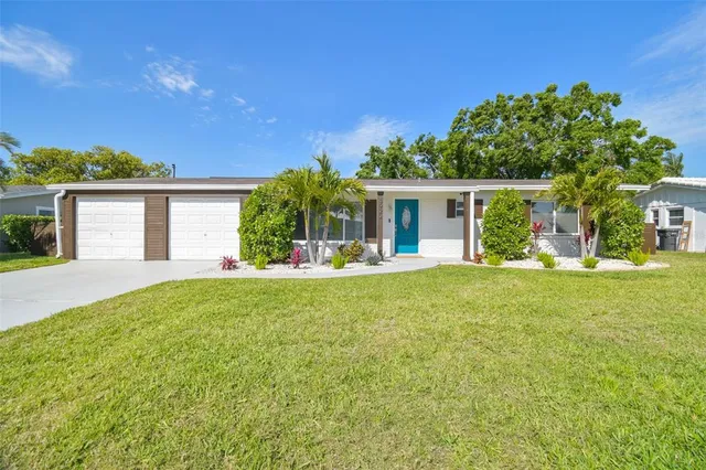 $5,500 | 3922 Fontainebleau Drive, Tampa, FL 33634