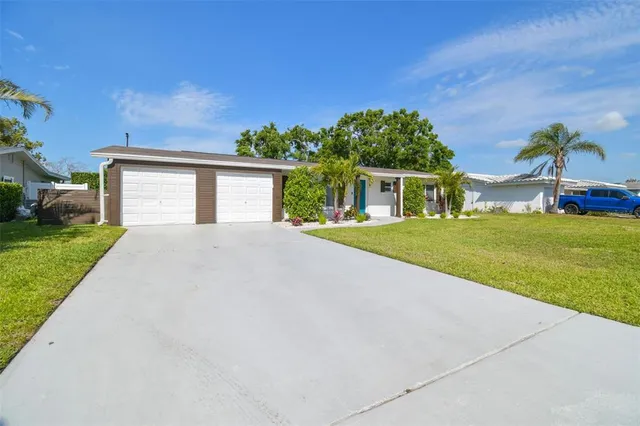 $5,500 | 3922 Fontainebleau Drive, Tampa, FL 33634