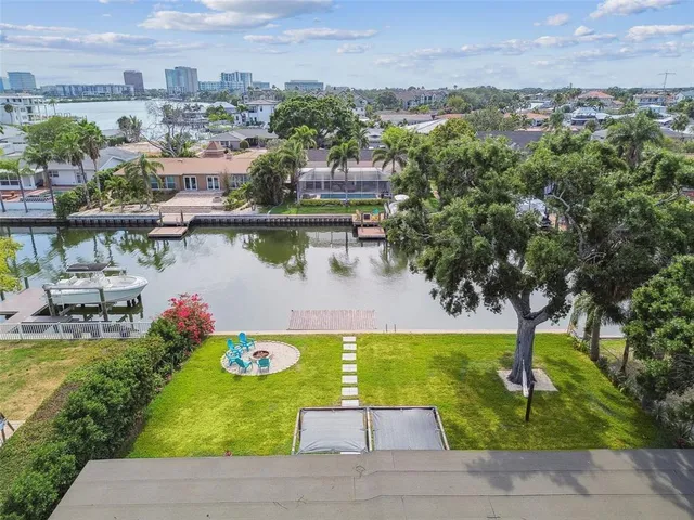 $5,500 | 3922 Fontainebleau Drive, Tampa, FL 33634