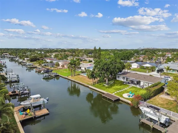 $4,995 | 3922 Fontainebleau Drive, Tampa, FL 33634