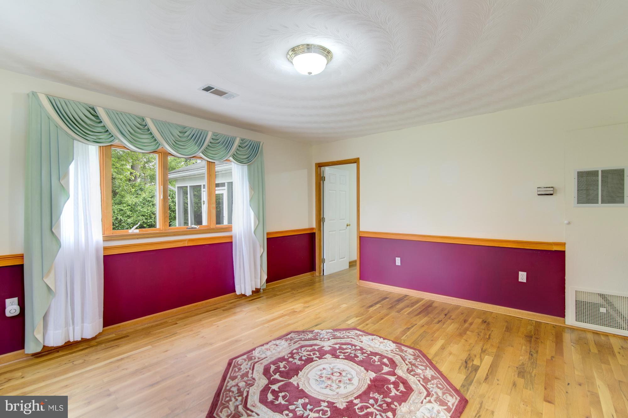 1867 Griffith Road Falls Church, VA 22043 - Photo 2 of 23 Family Room