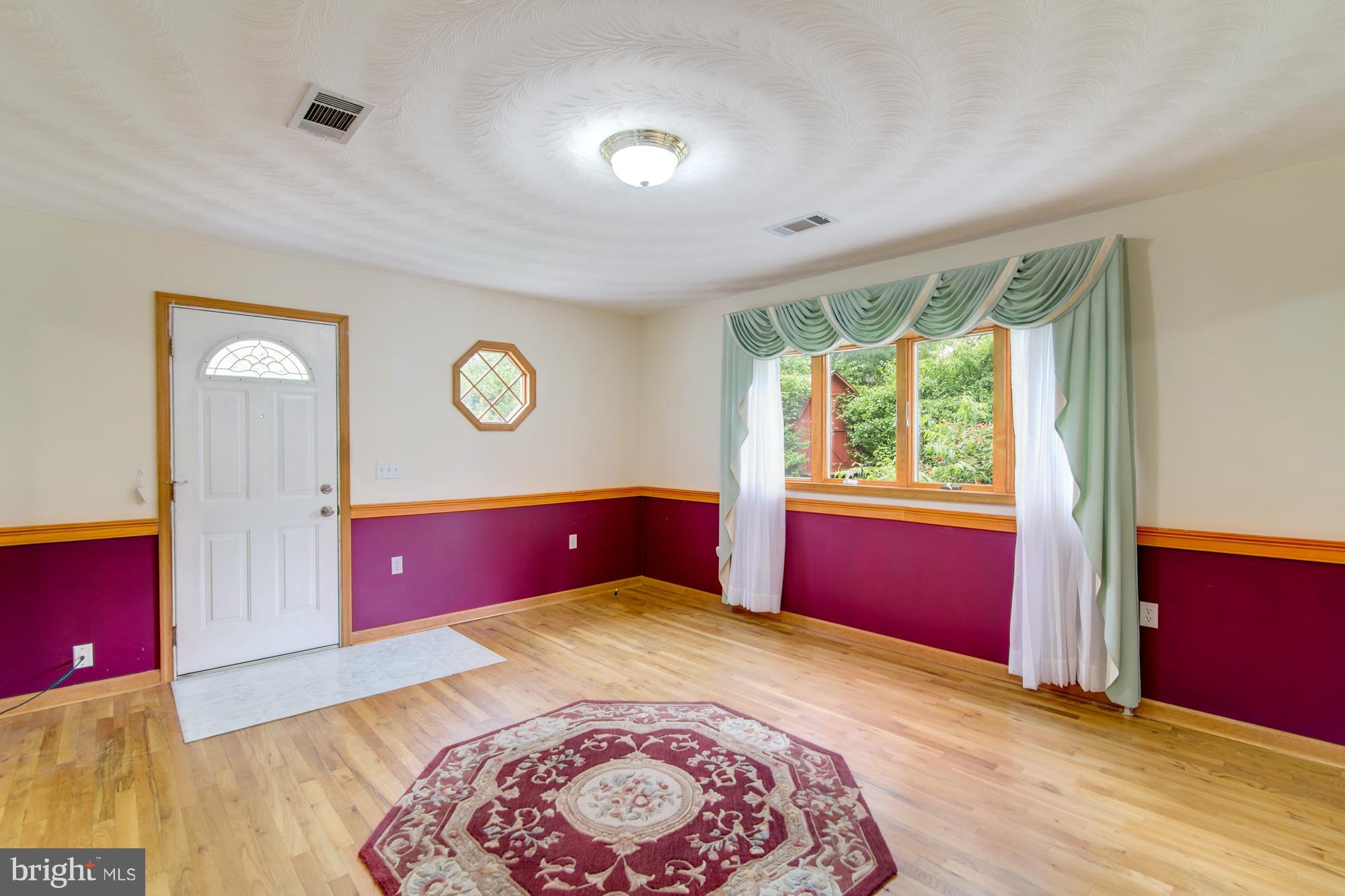1867 Griffith Road Falls Church, VA 22043 - Photo 4 of 23 Family Room