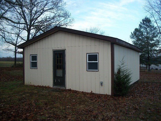 5723 Morgantown Road Russellville, KY 42276 - Photo 12 of 13 Gallery Image 12