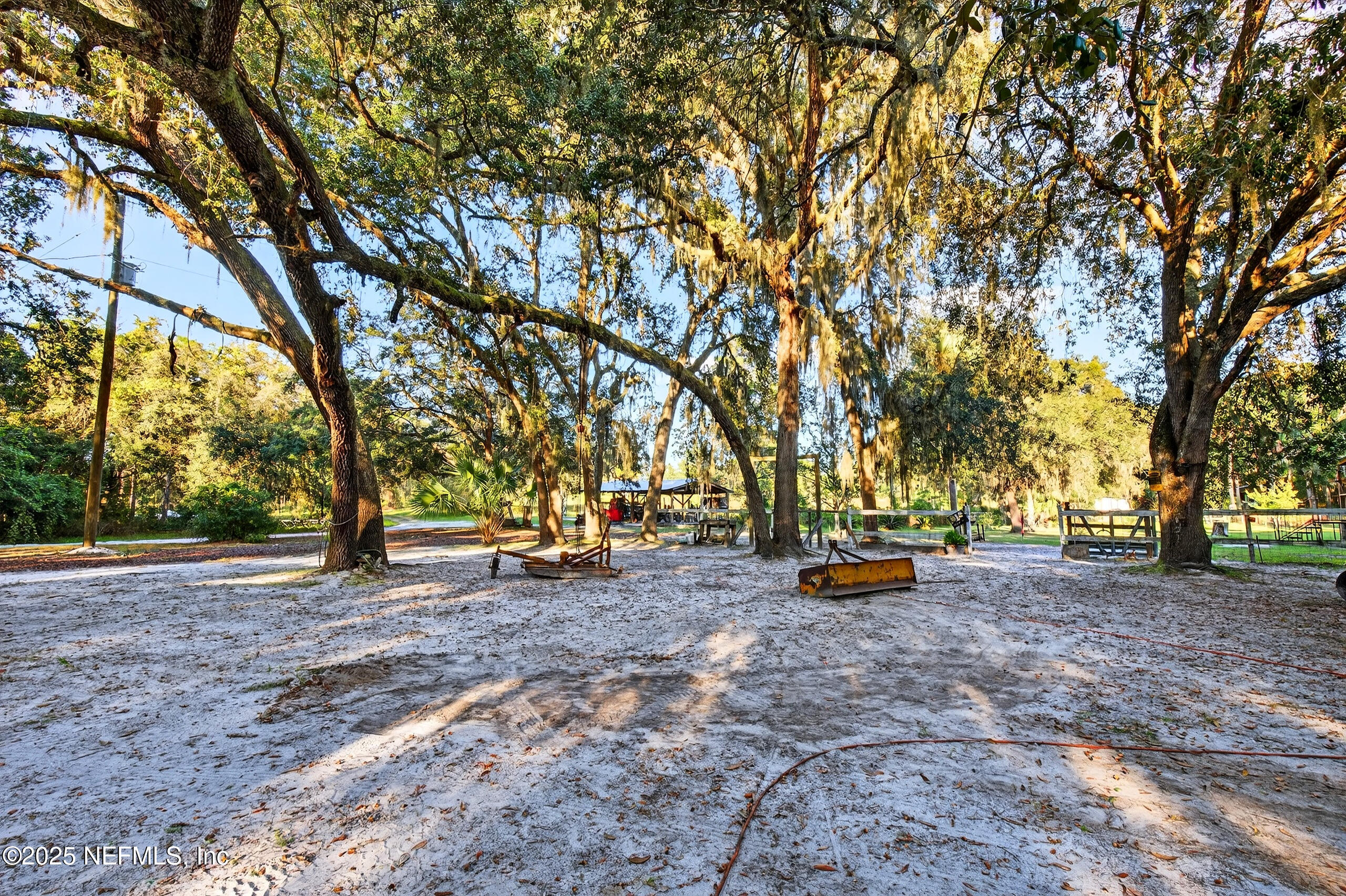 133 Rainbow Road Crescent City, FL 32112 - Photo 10 of 31 a view of a park with large trees