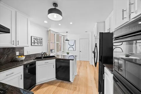 $1,648,000 | 803 Lakeshore Dr., Redwood City, CA 94065