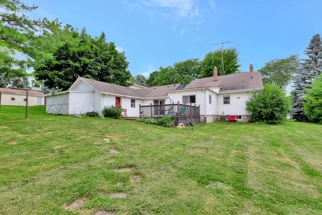 $299,900 | 229 South Elm Street, Oakfield, WI 53065