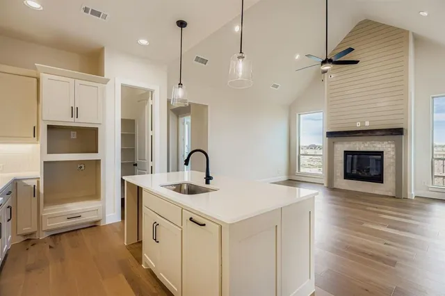 $649,000 | 4408 Lamplights Drive, Prosper, TX 75078